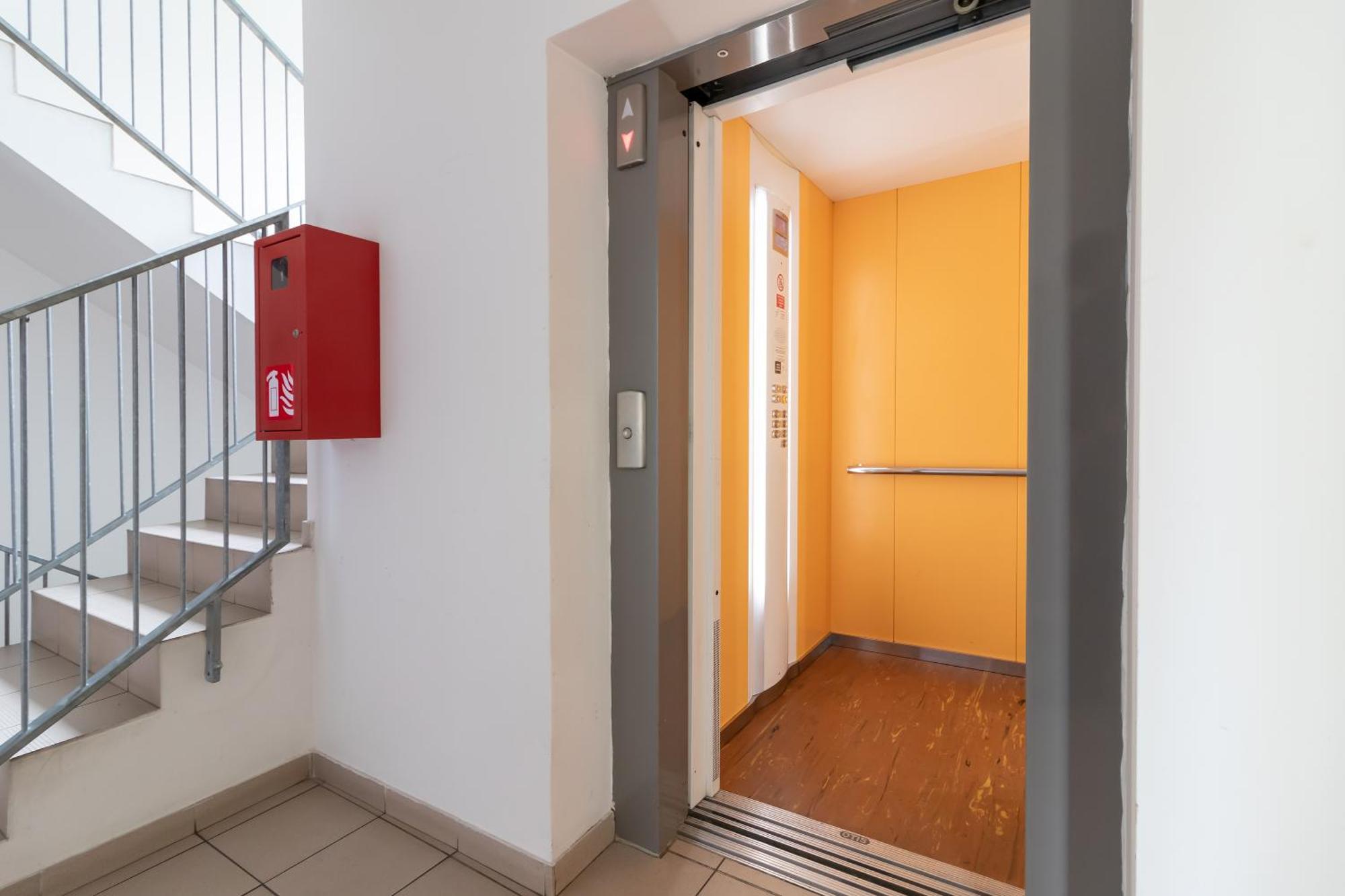 Appartamento Peace And Comfort Near Center With Balcony, 500mb Wifi